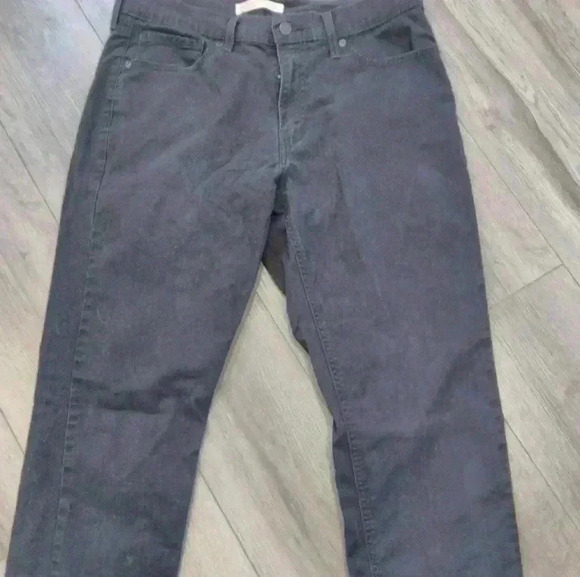 Levi's - Picture 4 of 4